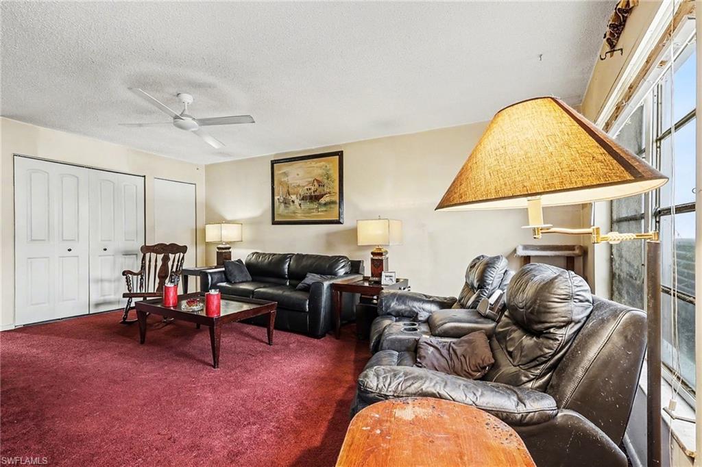 PALM CREST VILLAS - Residential