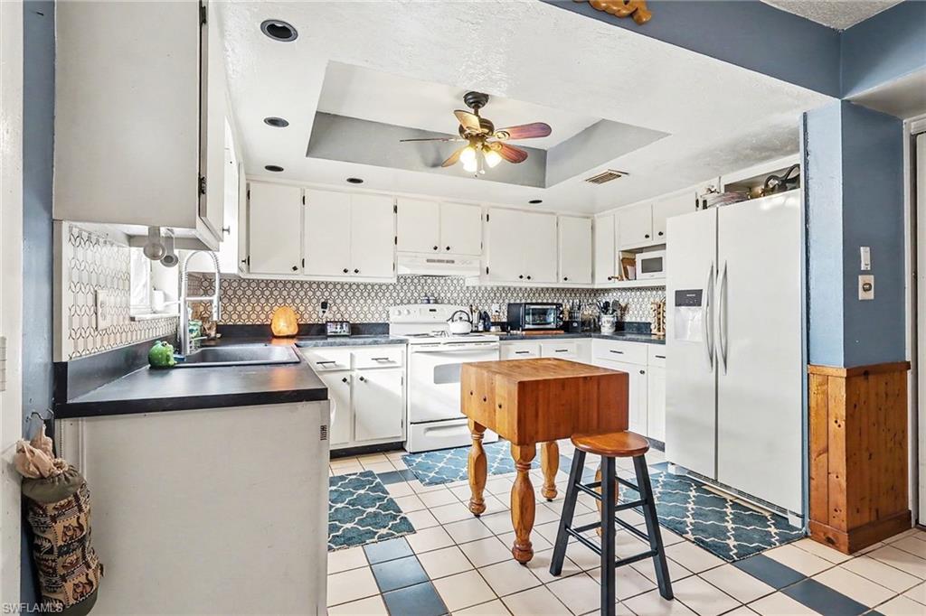 PALM CREST VILLAS - Residential