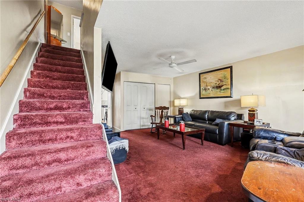 PALM CREST VILLAS - Residential