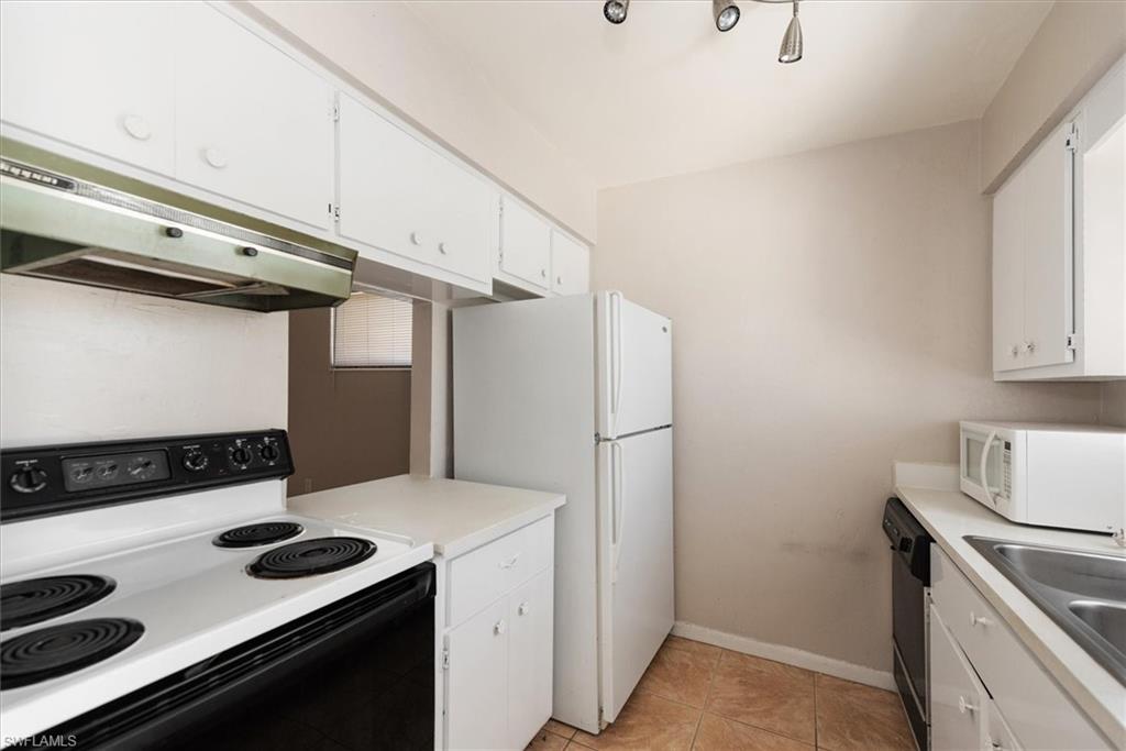 BEACH CLUB COLONY CONDO - Residential