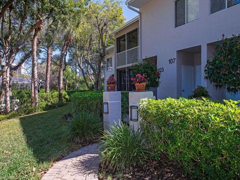 5818 Glencove DR 103 NAPLES FL 34108
