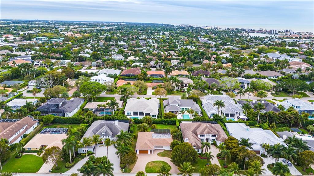 MOORINGS - Residential