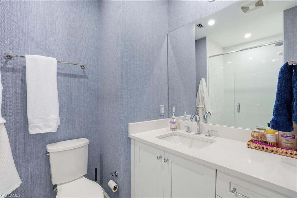 ELEVEN ELEVEN CENTRAL - Residential