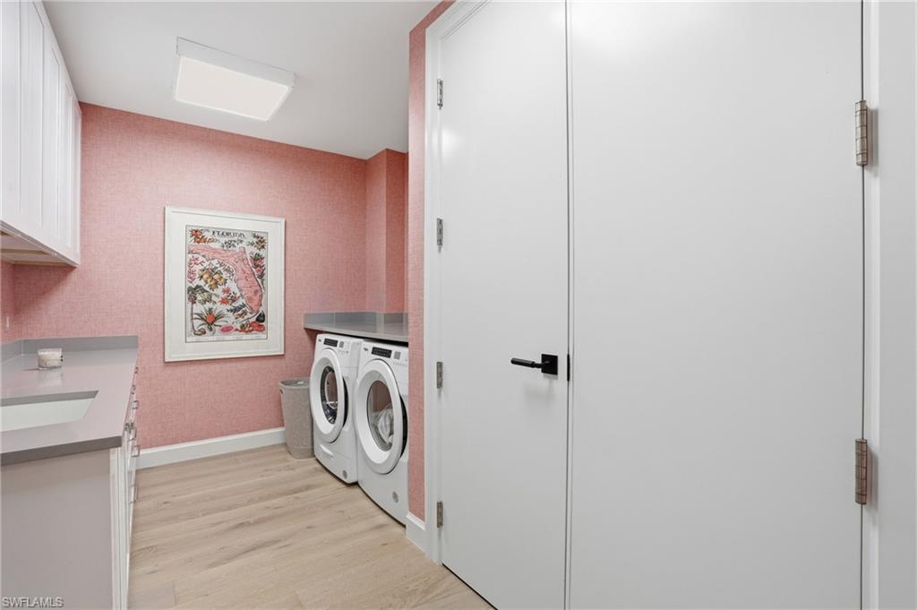 ELEVEN ELEVEN CENTRAL - Residential