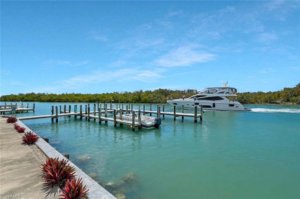 FLORIDA PAVILION CLUB - Residential