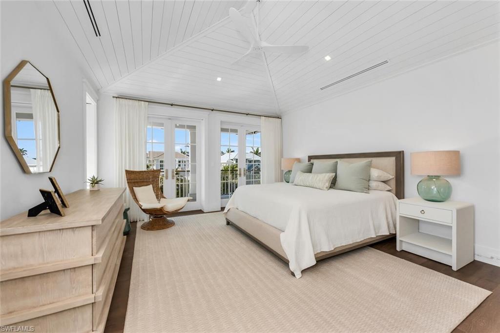 AQUALANE SHORES - Residential