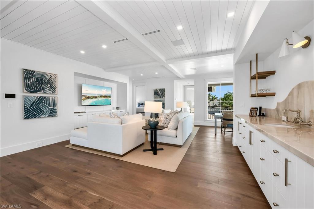 AQUALANE SHORES - Residential