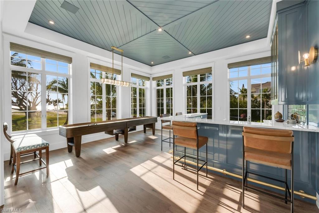 AQUALANE SHORES - Residential