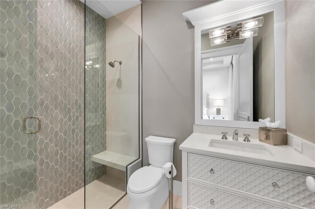 AQUALANE SHORES - Residential