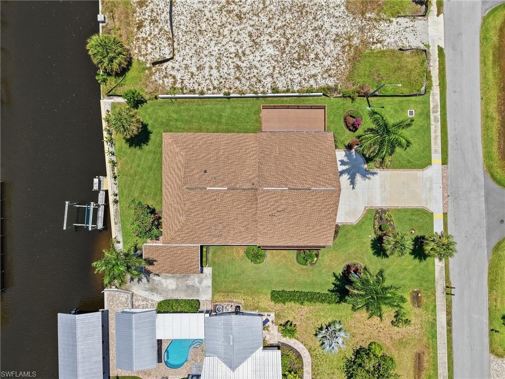 4837 Tarpon AVE