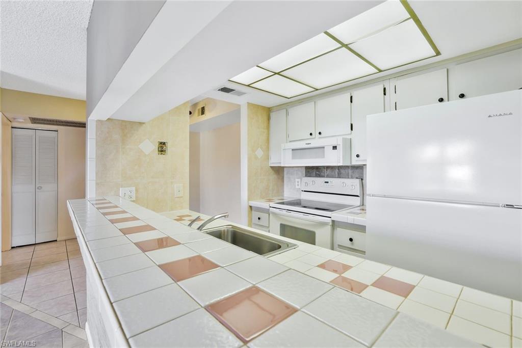 FAIRWAYS AT PAR ONE - Residential