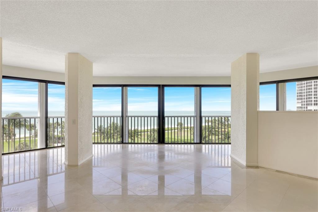 MONACO BEACH CLUB - Residential