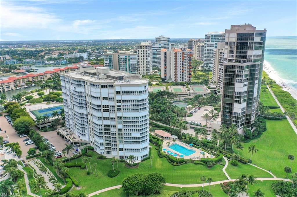 MONACO BEACH CLUB - Residential