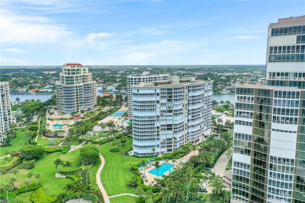 MONACO BEACH CLUB - Residential