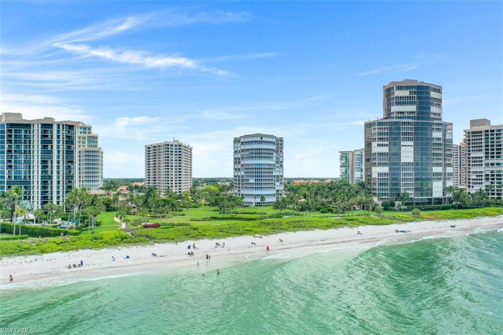 MONACO BEACH CLUB - Residential