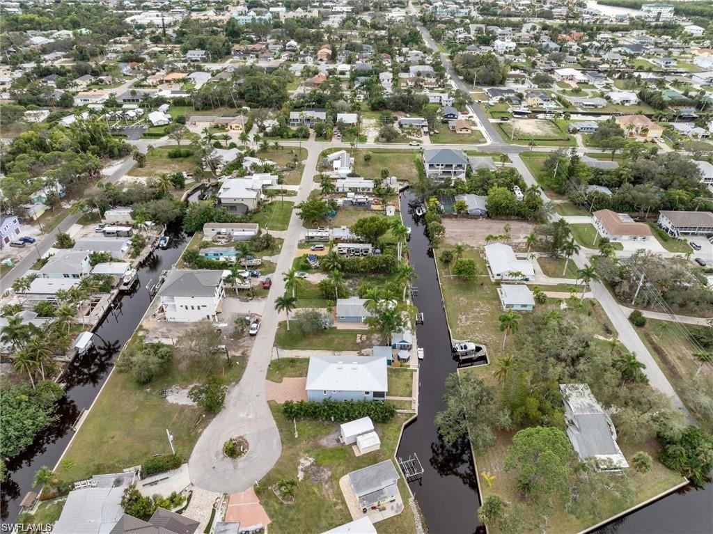 BONITA SPRINGS - Land