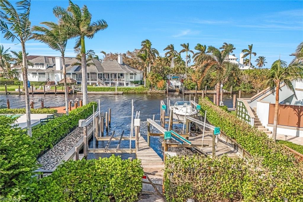 AQUALANE SHORES - Residential