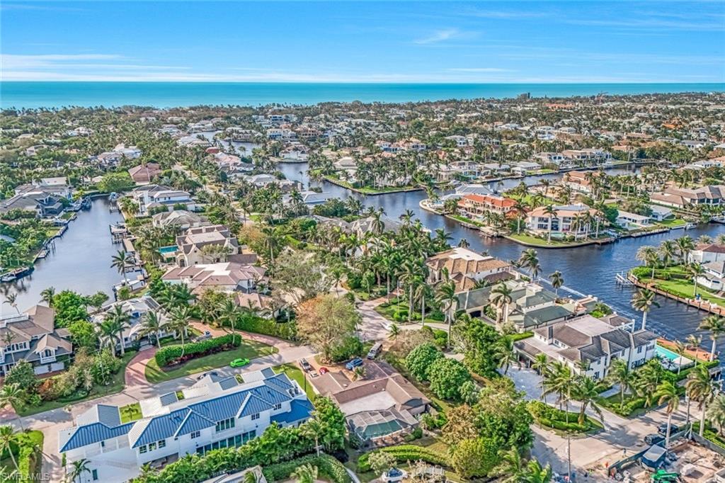 AQUALANE SHORES - Residential