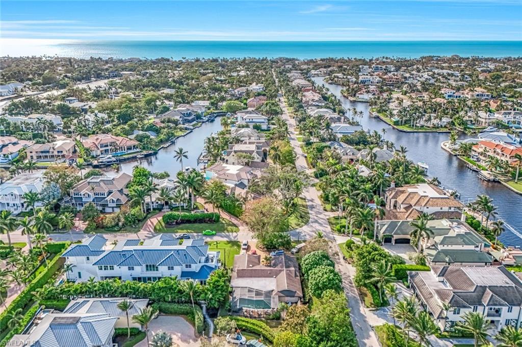 AQUALANE SHORES - Residential