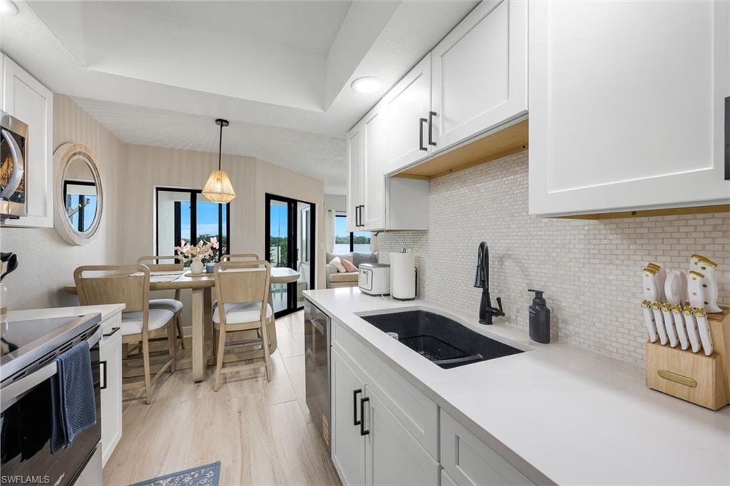 SPORTSMANS COVE YACHT & RACQUET CLUB - Residential