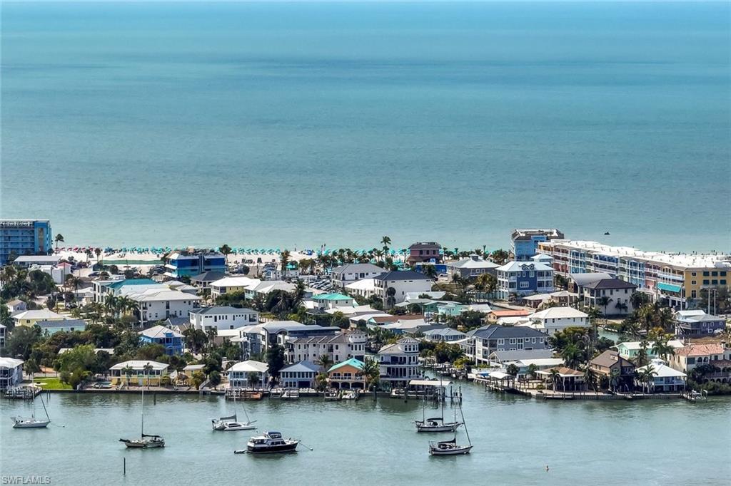 SPORTSMANS COVE YACHT & RACQUET CLUB - Residential