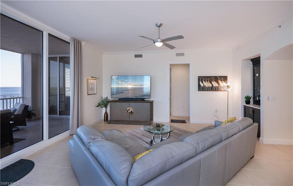 HIGH POINT PLACE - Residential