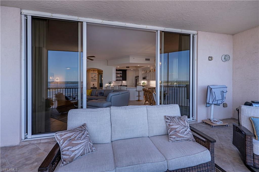 HIGH POINT PLACE - Residential