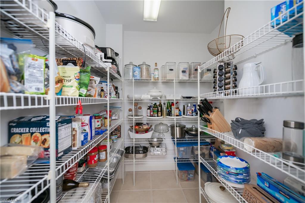 HIGH POINT PLACE - Residential