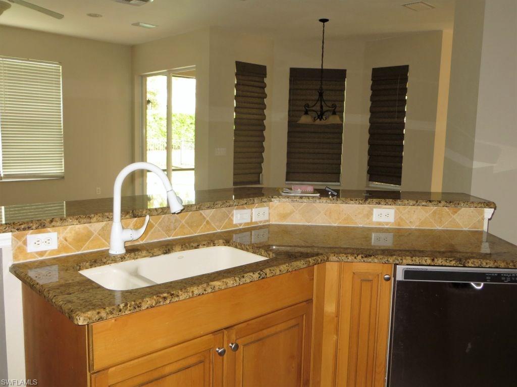 BOTANICA LAKES - Residential