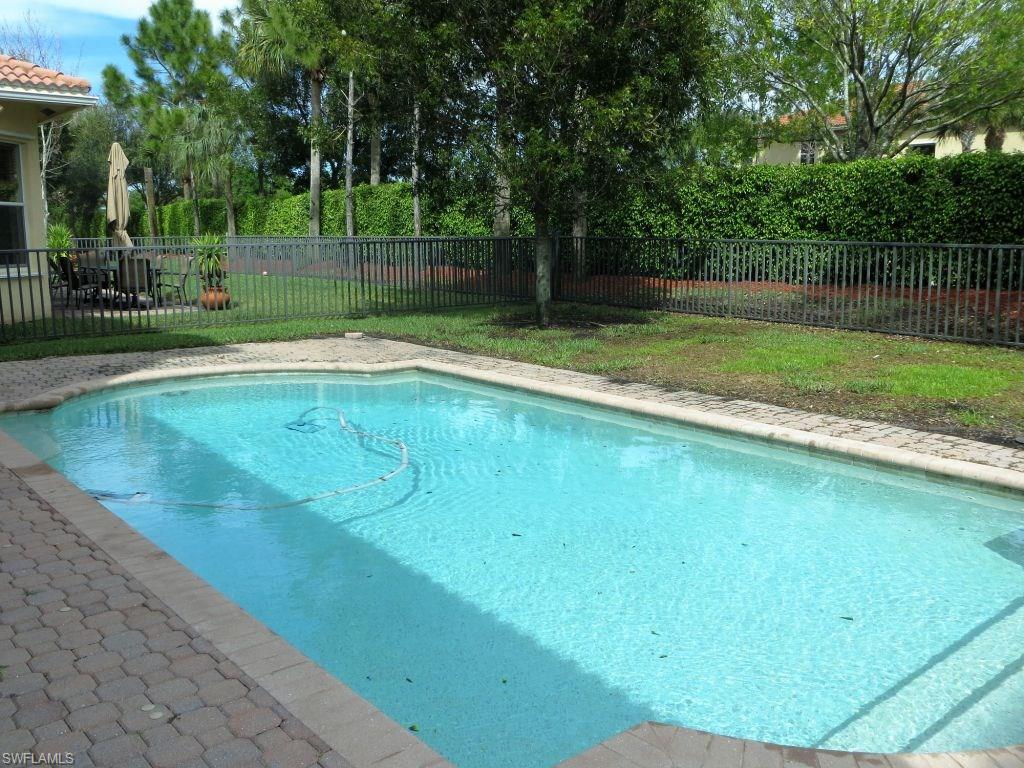 BOTANICA LAKES - Residential