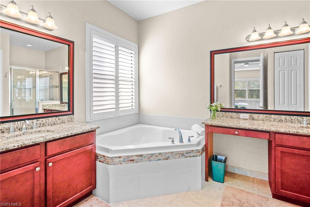 MARINA BAY - Residential