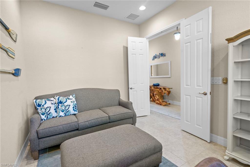 MARINA BAY - Residential