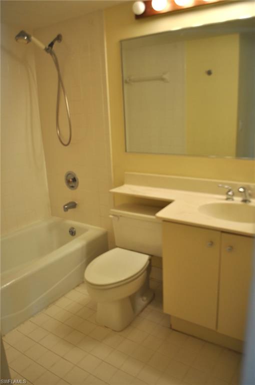 NAPLES BATH AND TENNIS CLUB - Residential