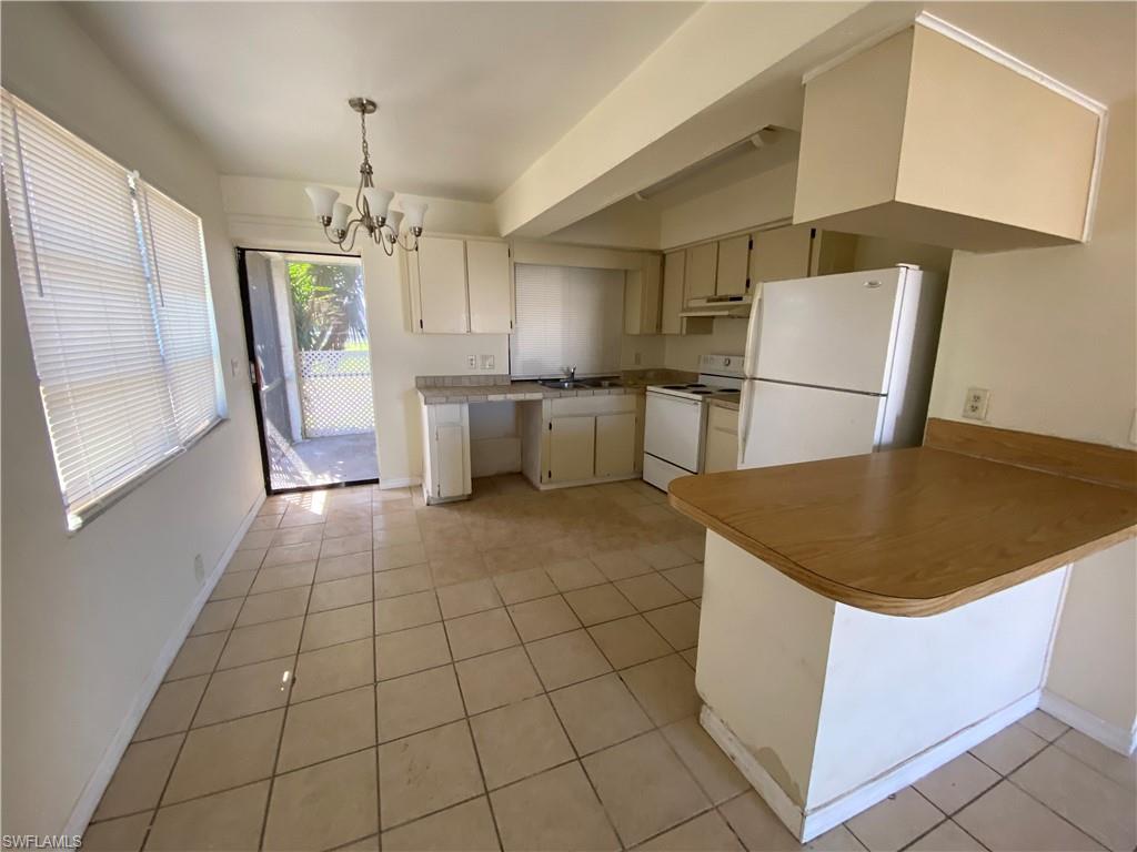 CAPE CORAL - Residential Lease