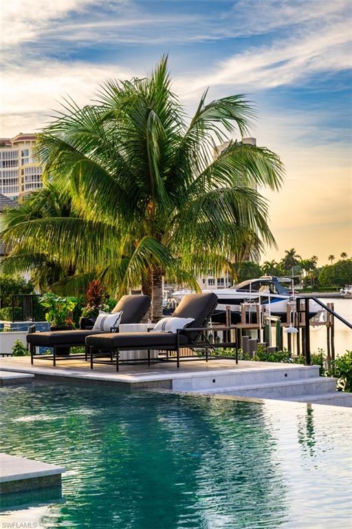 PARK SHORE - Residential