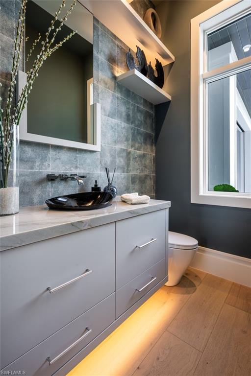 PARK SHORE - Residential