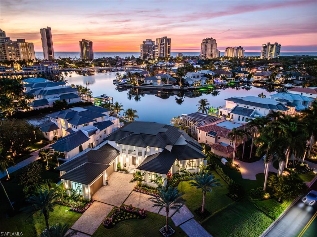 PARK SHORE - Residential