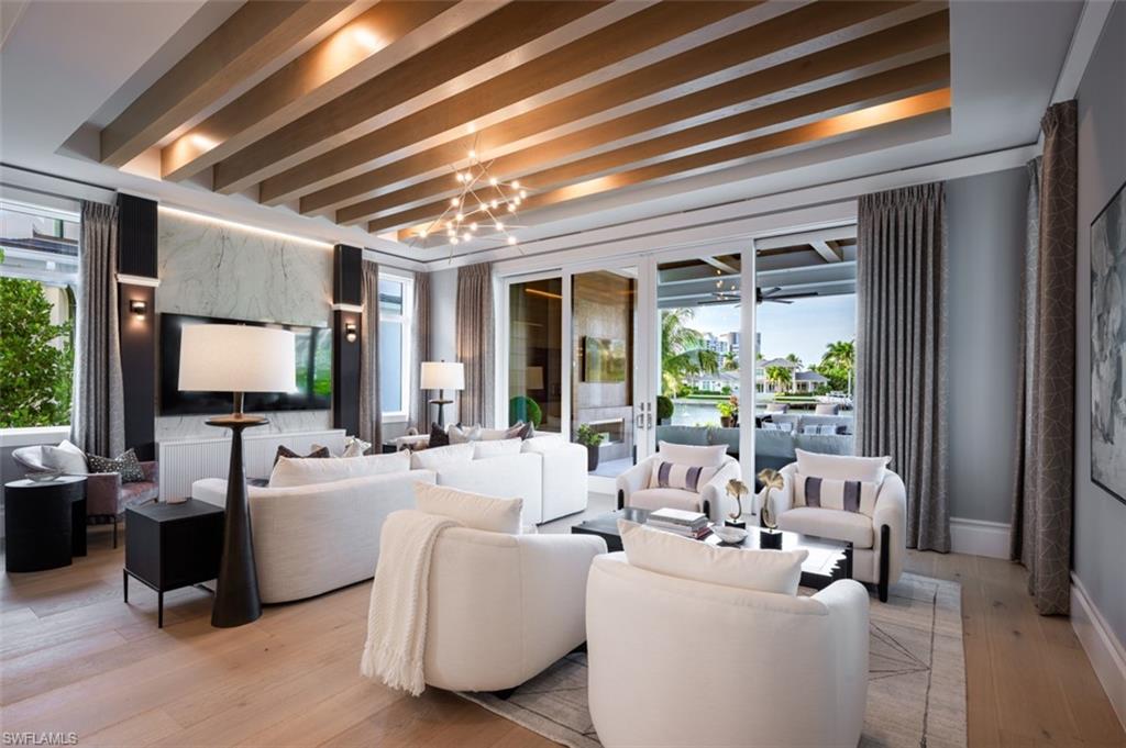 PARK SHORE - Residential