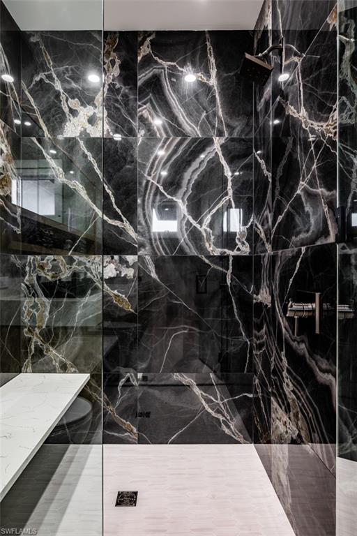 PARK SHORE - Residential