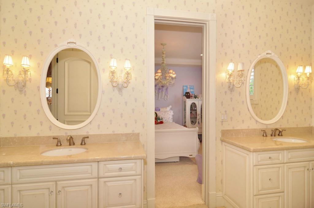 SOUTHPORT ON THE BAY - Residential