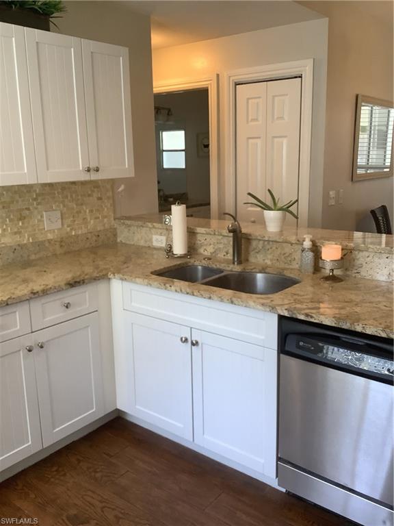 SAN CARLOS PARK - Residential