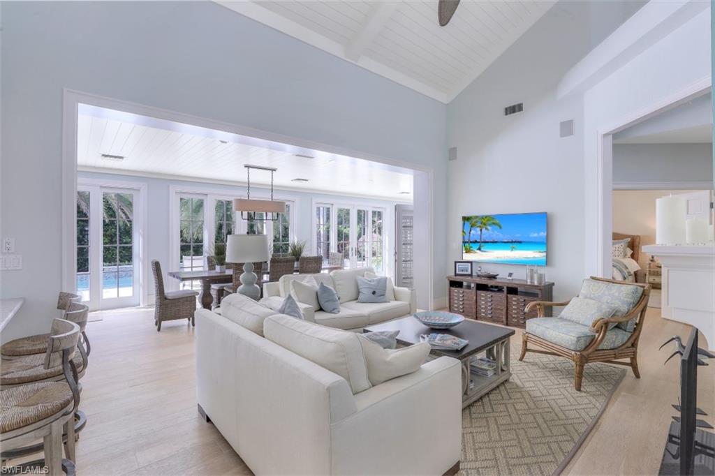 OLDE NAPLES - Residential Lease