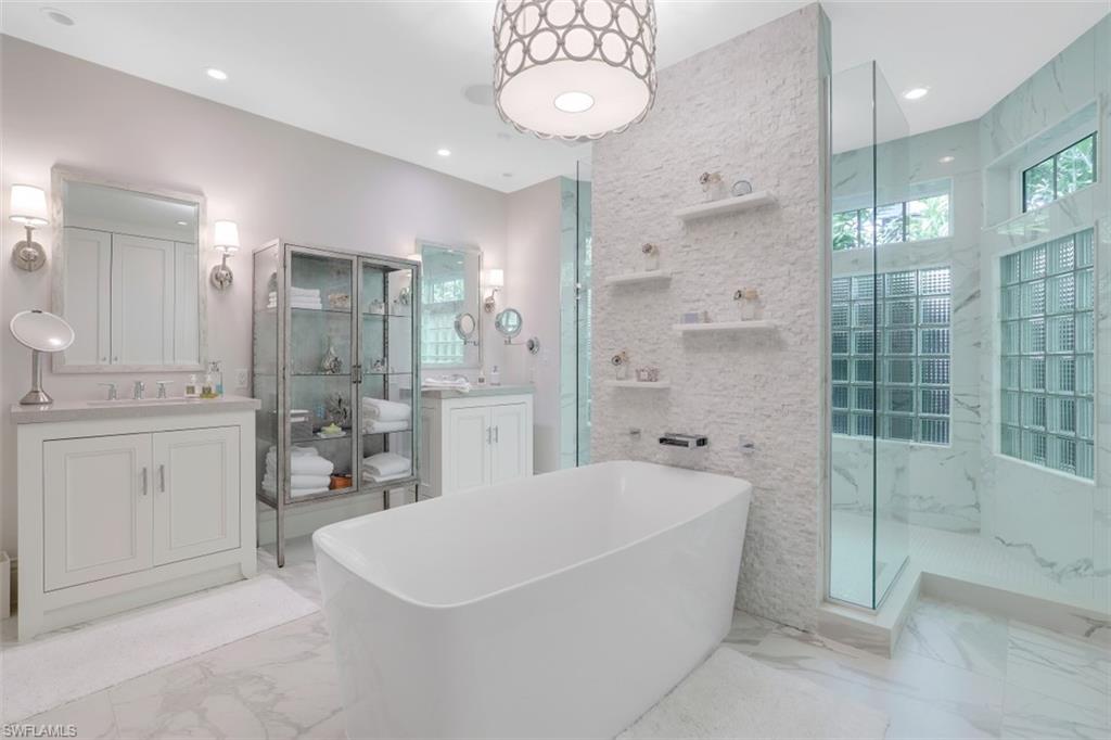 OLDE NAPLES - Residential Lease