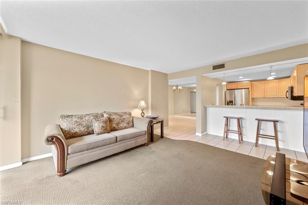 SCHOONER BAY - Residential