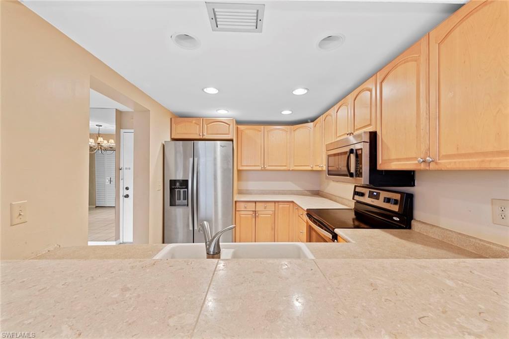 SCHOONER BAY - Residential