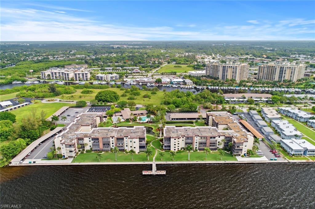 SCHOONER BAY - Residential