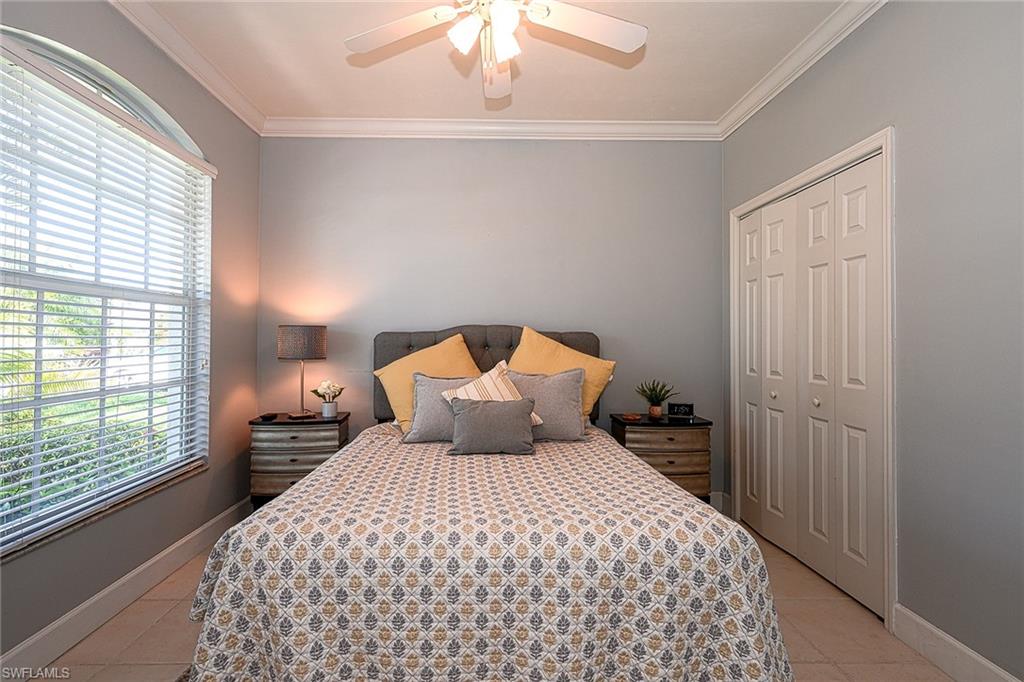 NAPLES PARK - Residential