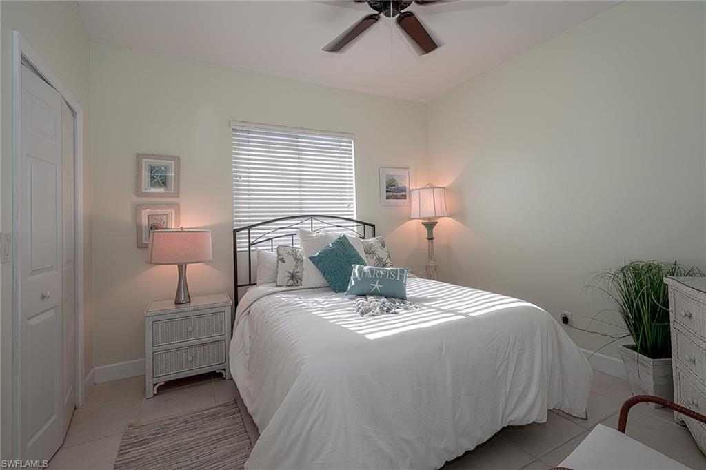 NAPLES PARK - Residential