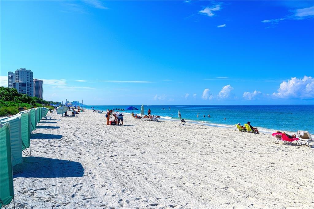 NAPLES PARK - Residential