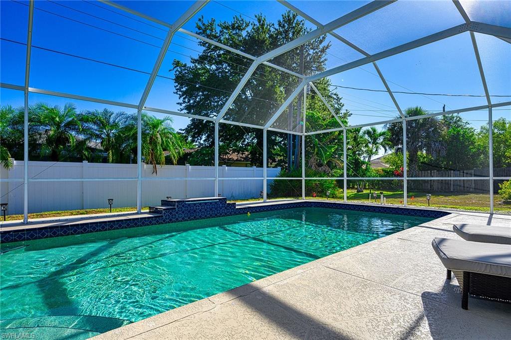 NAPLES PARK - Residential